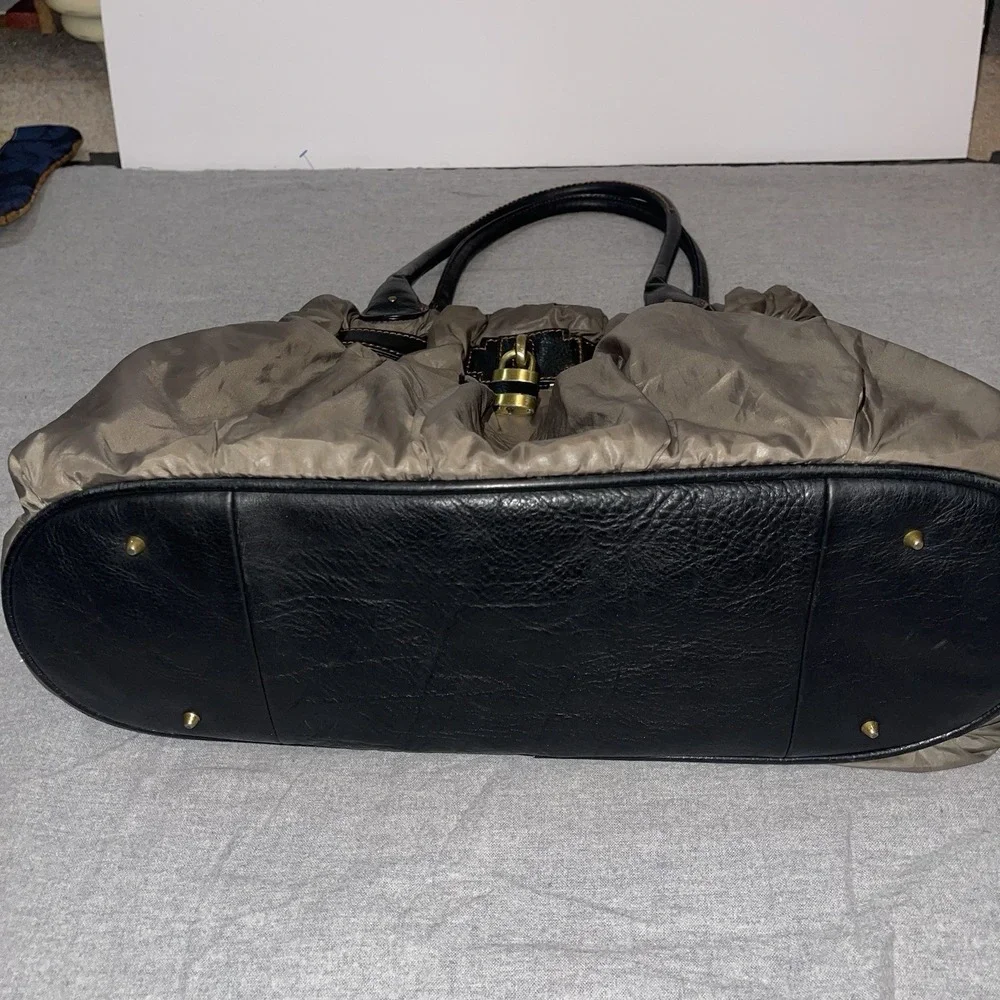Mitzi Baker Vintage Designer Bag - Puffer Nylon & Leather Army Green 17W 13L